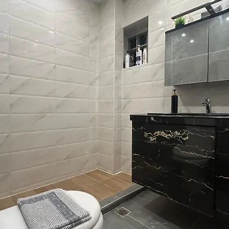 άνετο πολυτελές Διαμέρισμα *